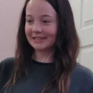 Meet your Posher, Caitlyn